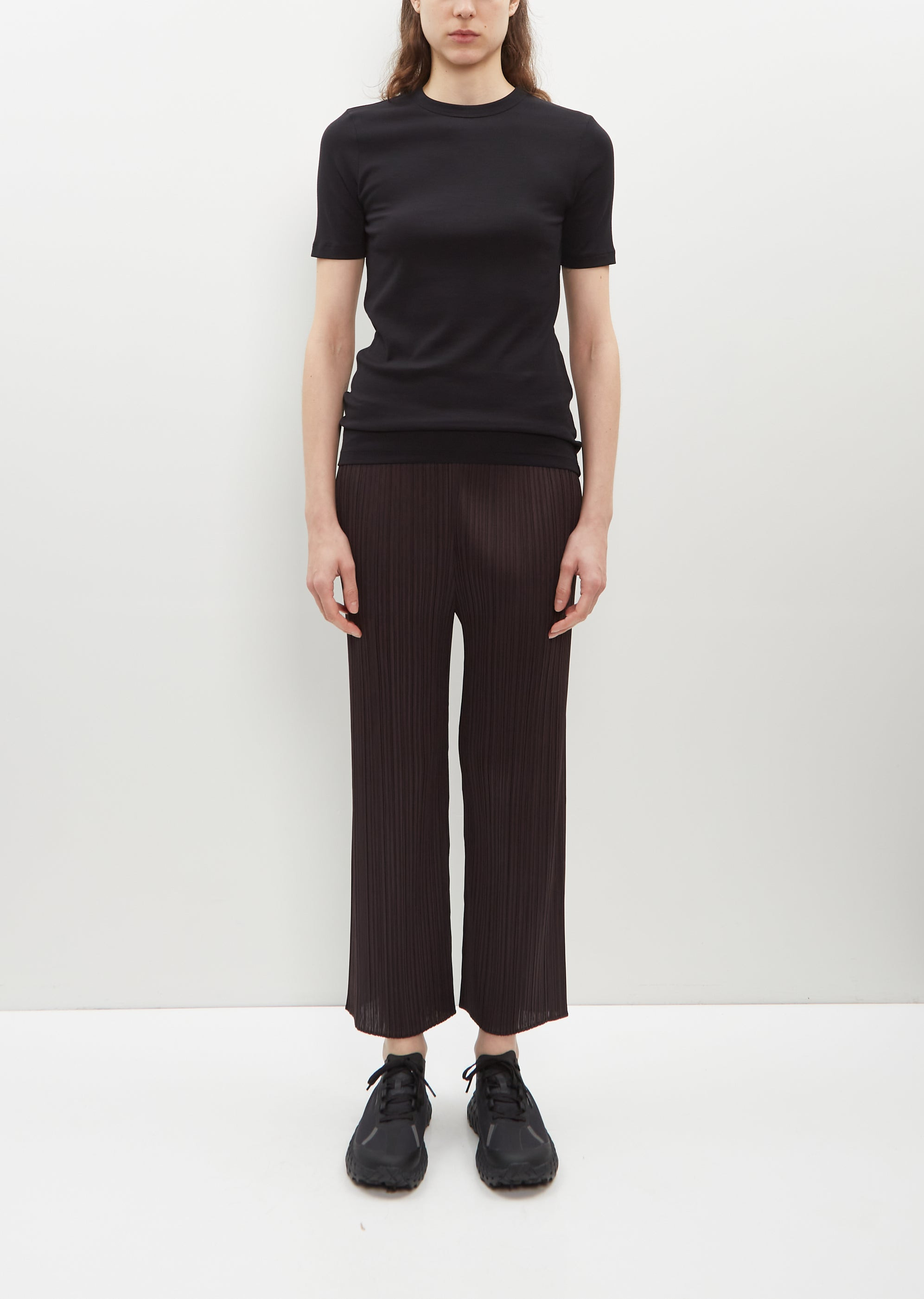 Classic Rib Tee — Black - 4