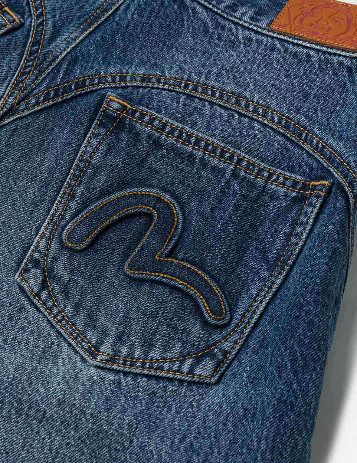 Seagull Embossed Fashion Fit Pleated Denim Shorts - 7