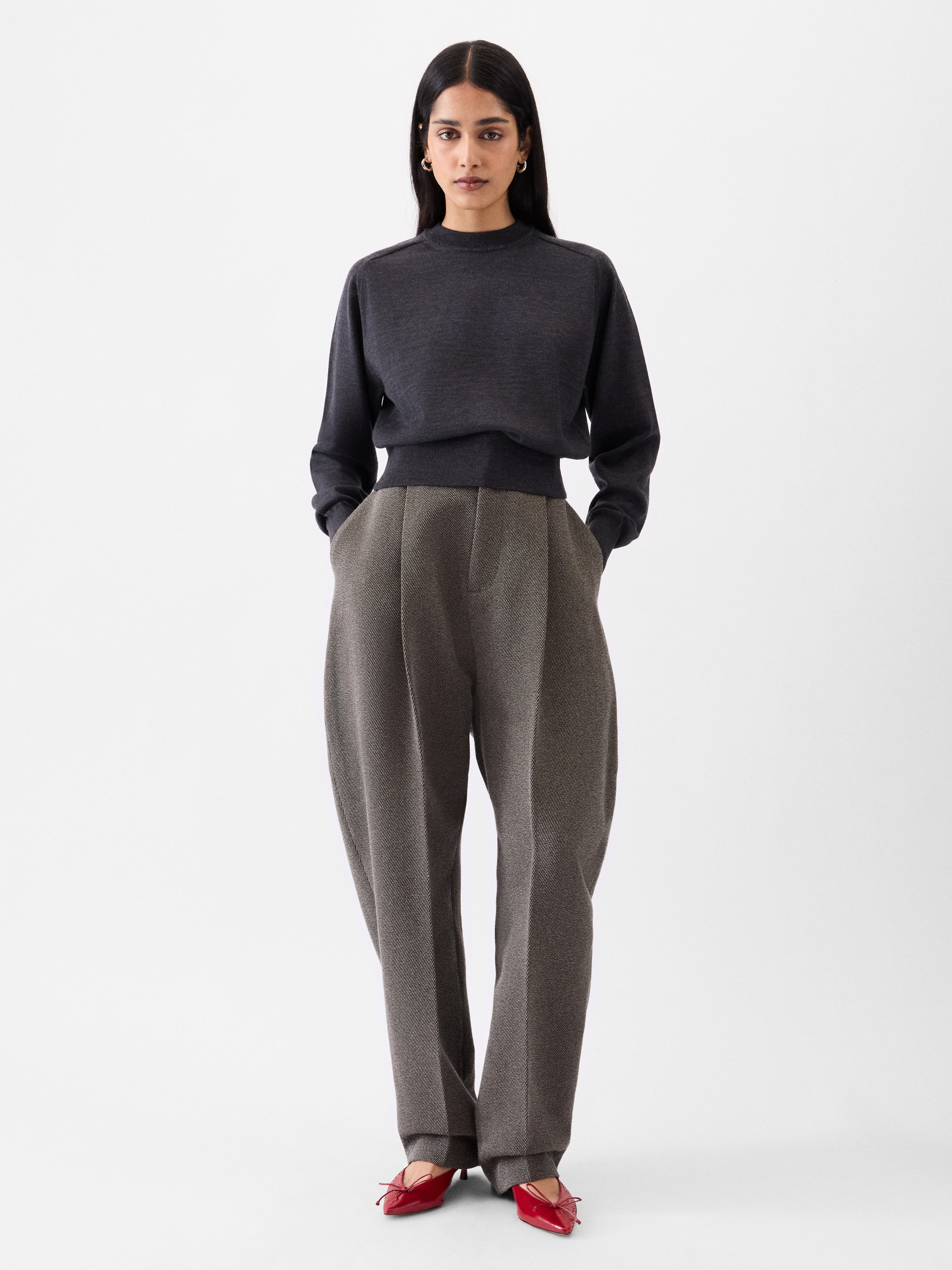 The embroidered sweater - 2