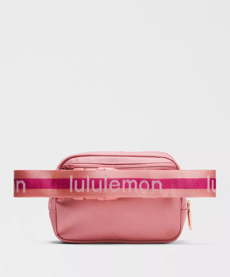 Everywhere Belt Bag 1L *Wordmark 3