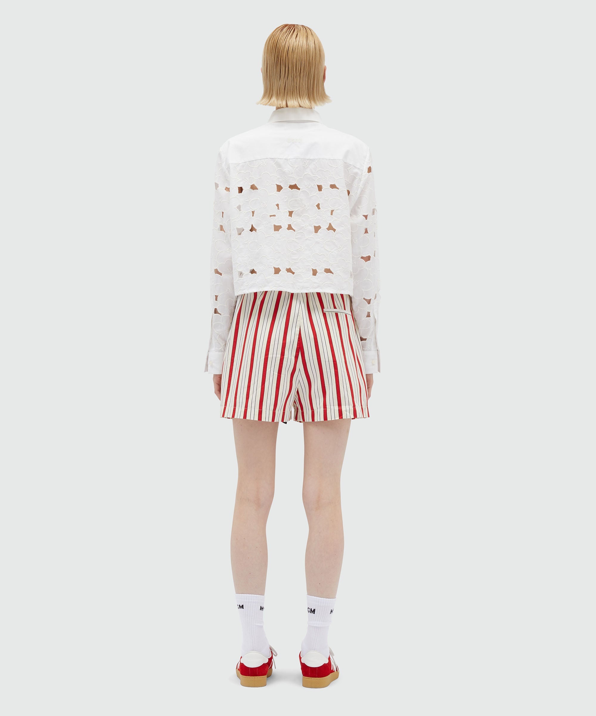 Striped poplin shorts with ribbon at the waist - 3
