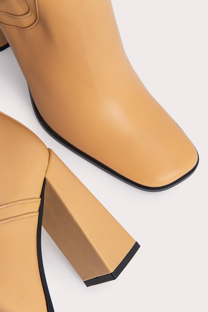 Tia Biscuit Nappa Leather 4