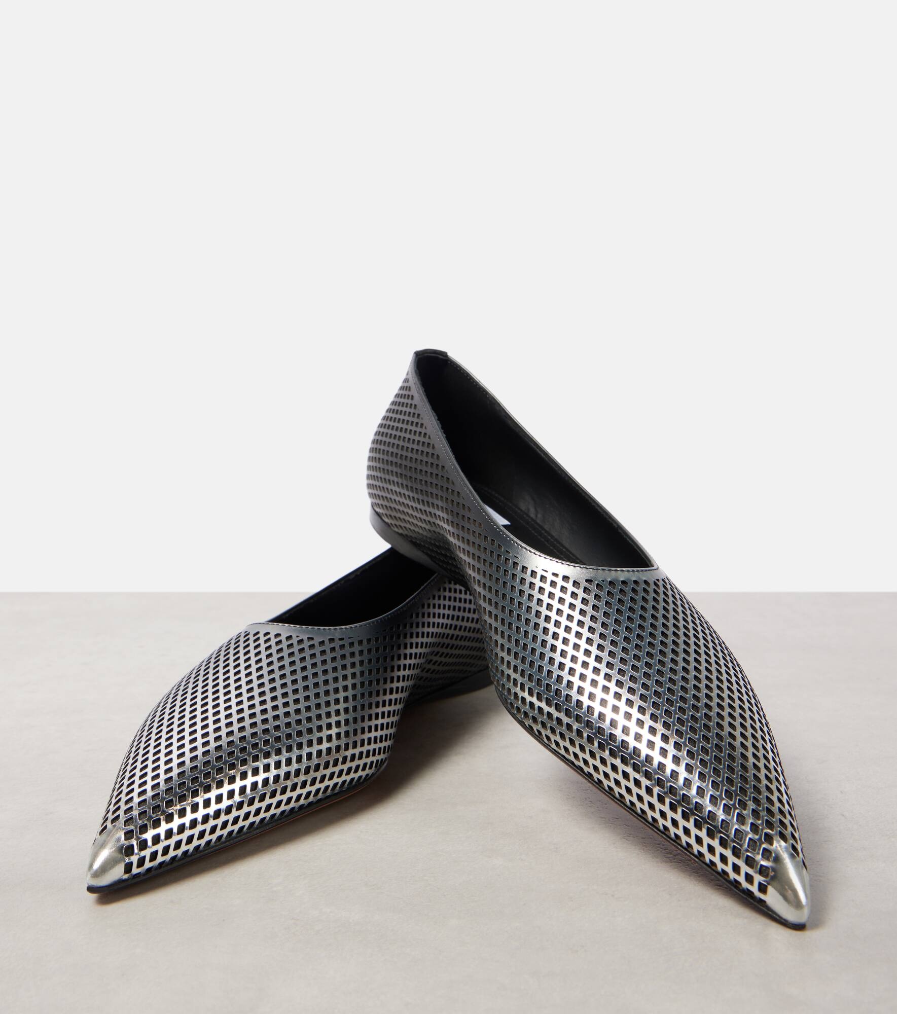 Dégradé fishnet leather ballet flats - 5