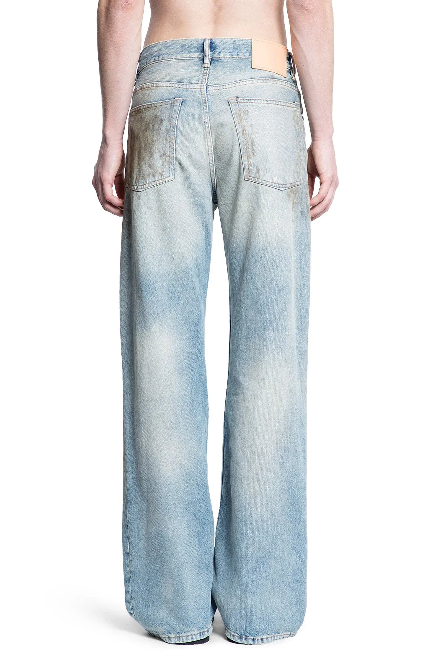 2012-Loose-Fit-Jeans - 3