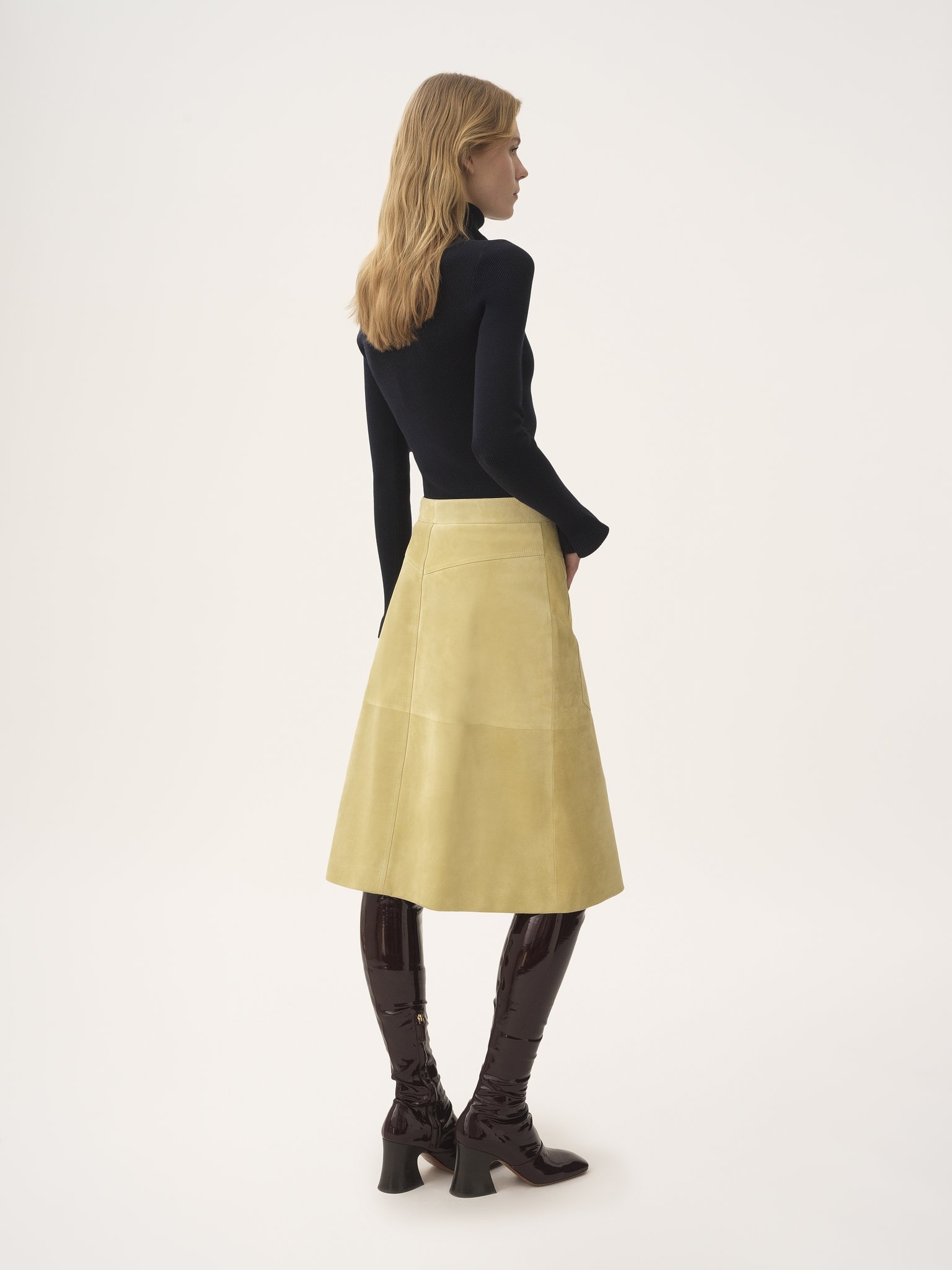 FITTED TURTLENECK SWEATER IN A COTTON & WOOL KNIT - 5