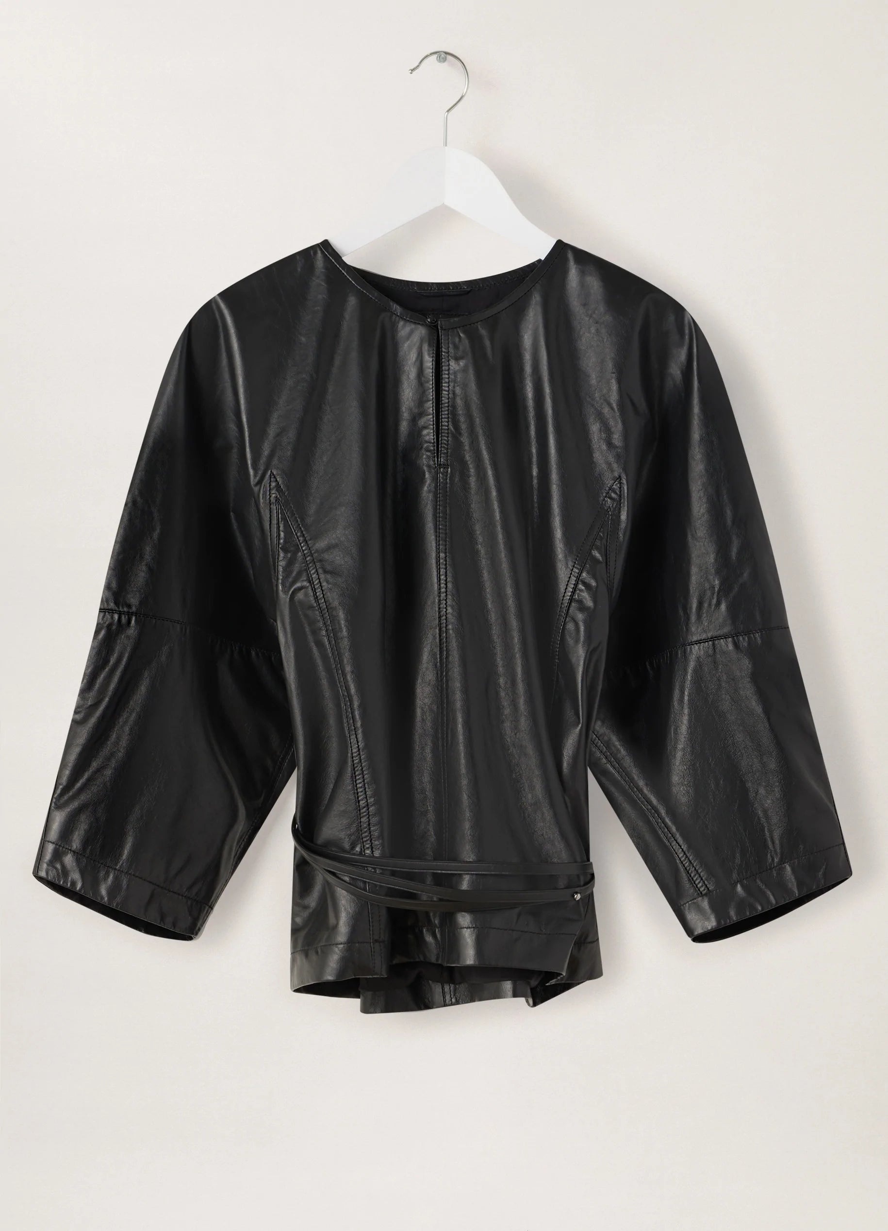 BELTED SOFT LEATHER TOP
PAPER LEATHER - 1