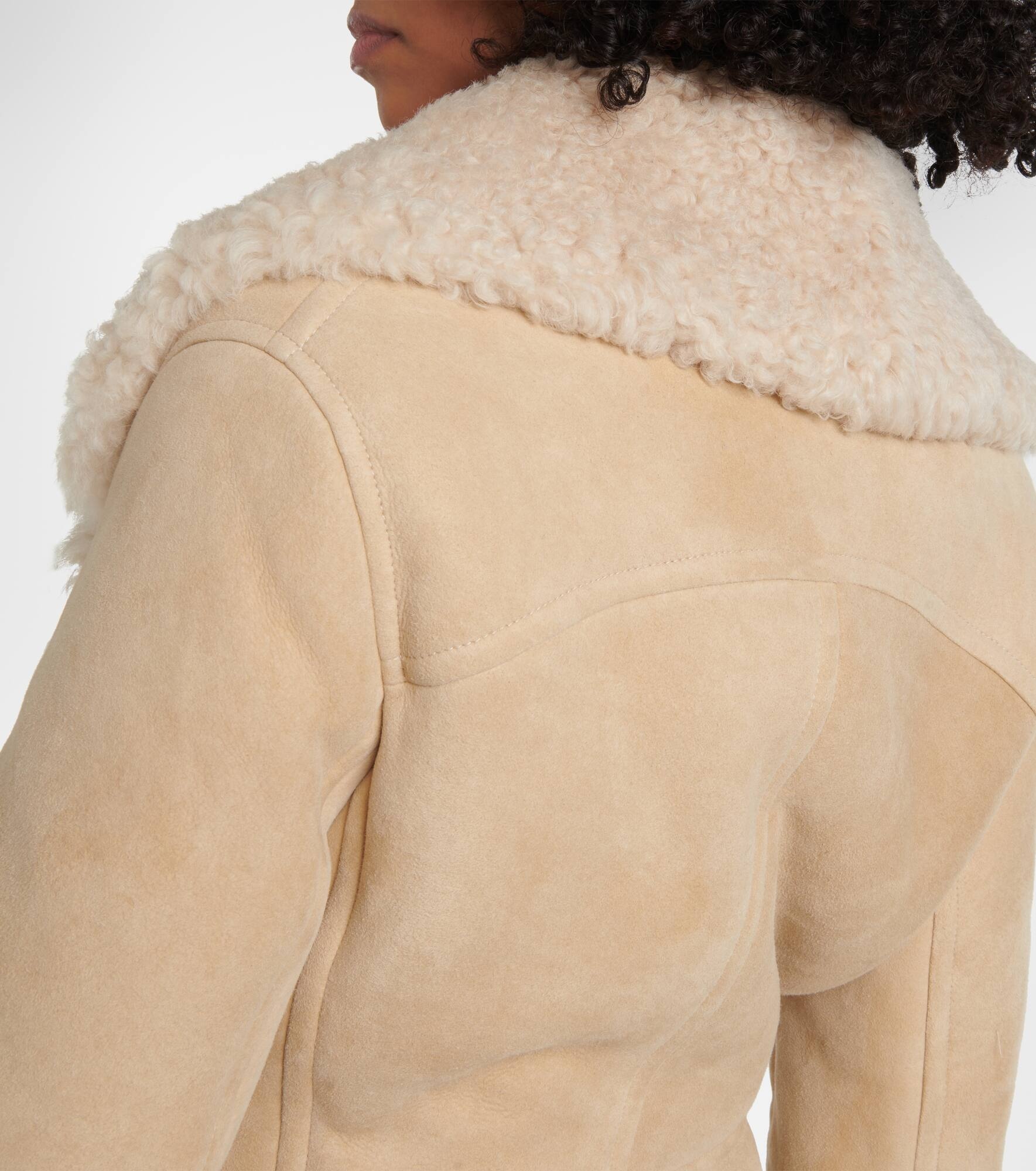 Shearling-trimmed suede coat - 6