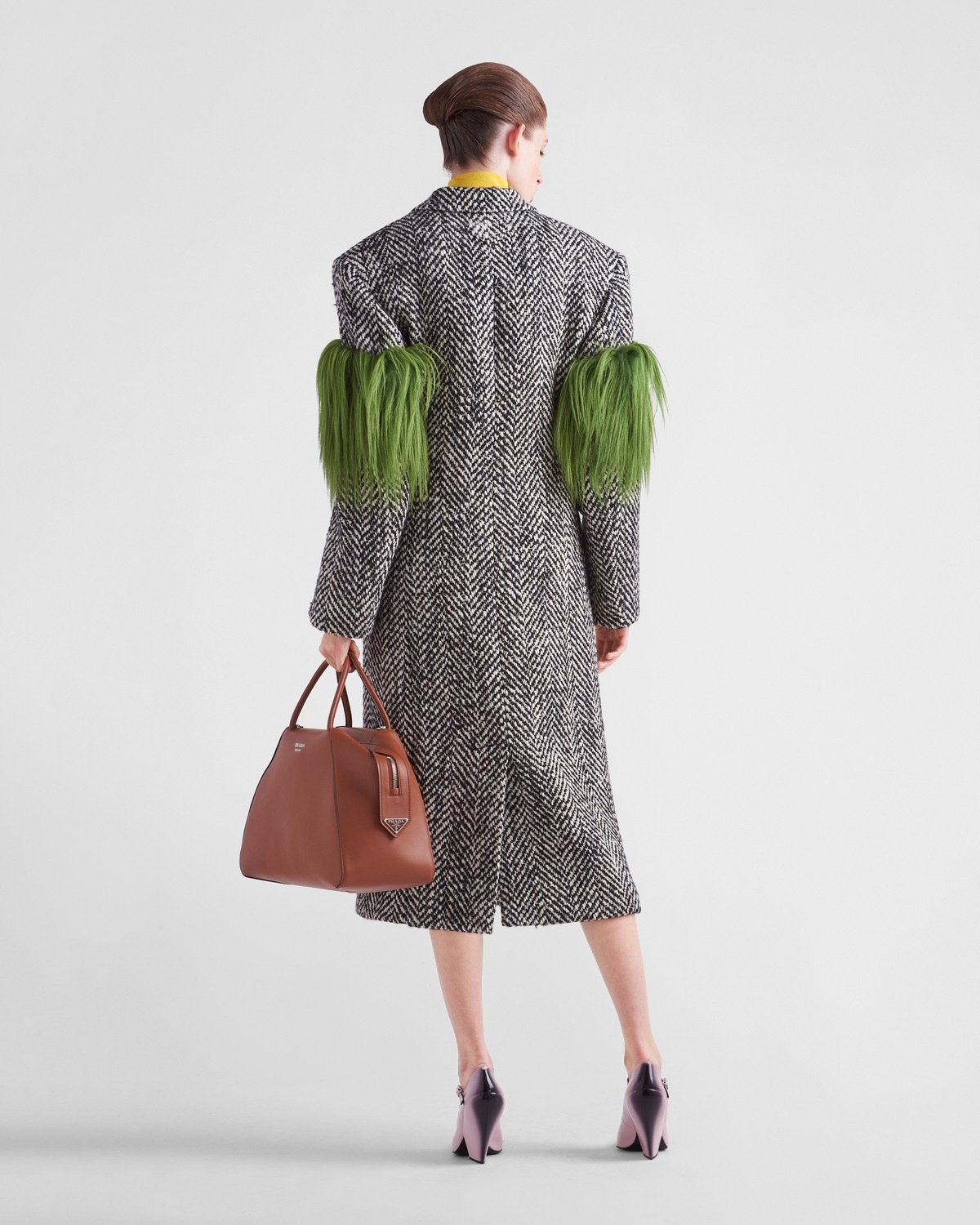 Double-breasted chevron and shearling coat - 5