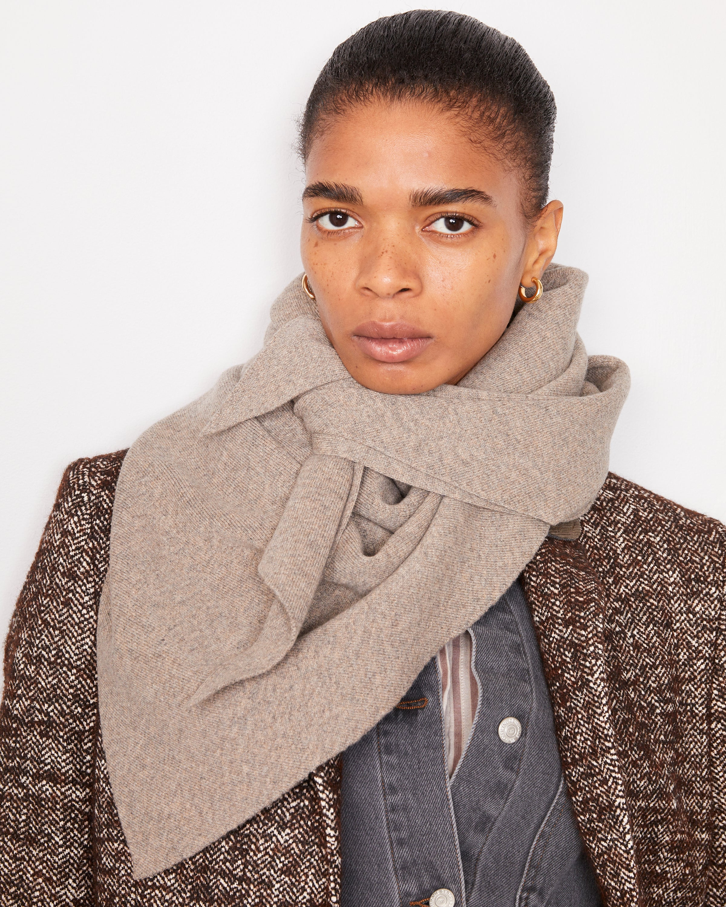 TRIANGLE SCARF - 2
