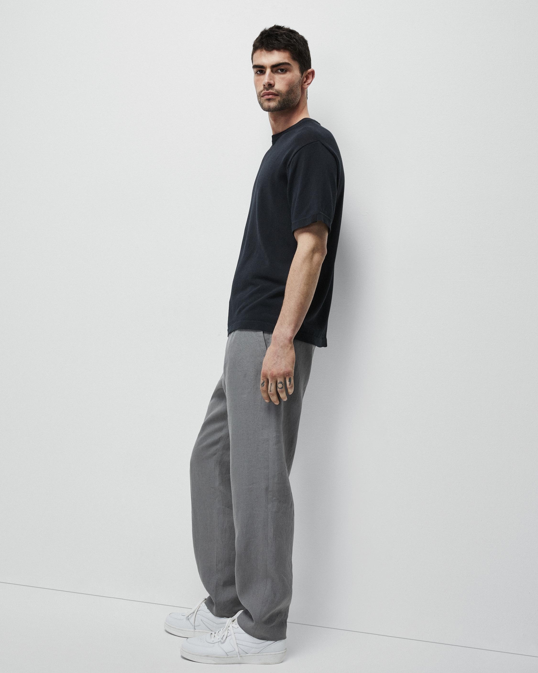 Shift Relaxed Trouser
Linen Pant - 2