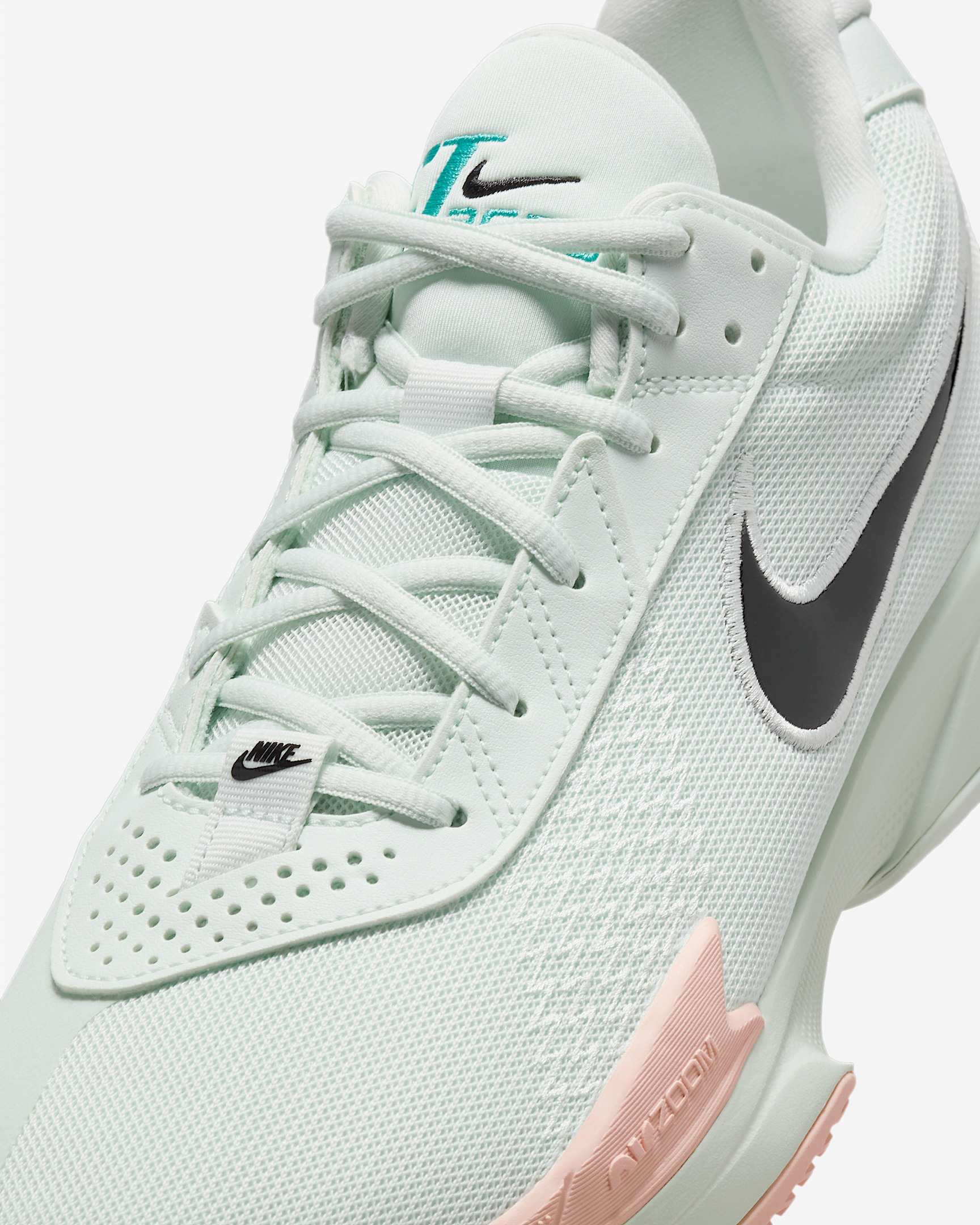 Nike G.T. Cut Academy Basketball Shoes - 7