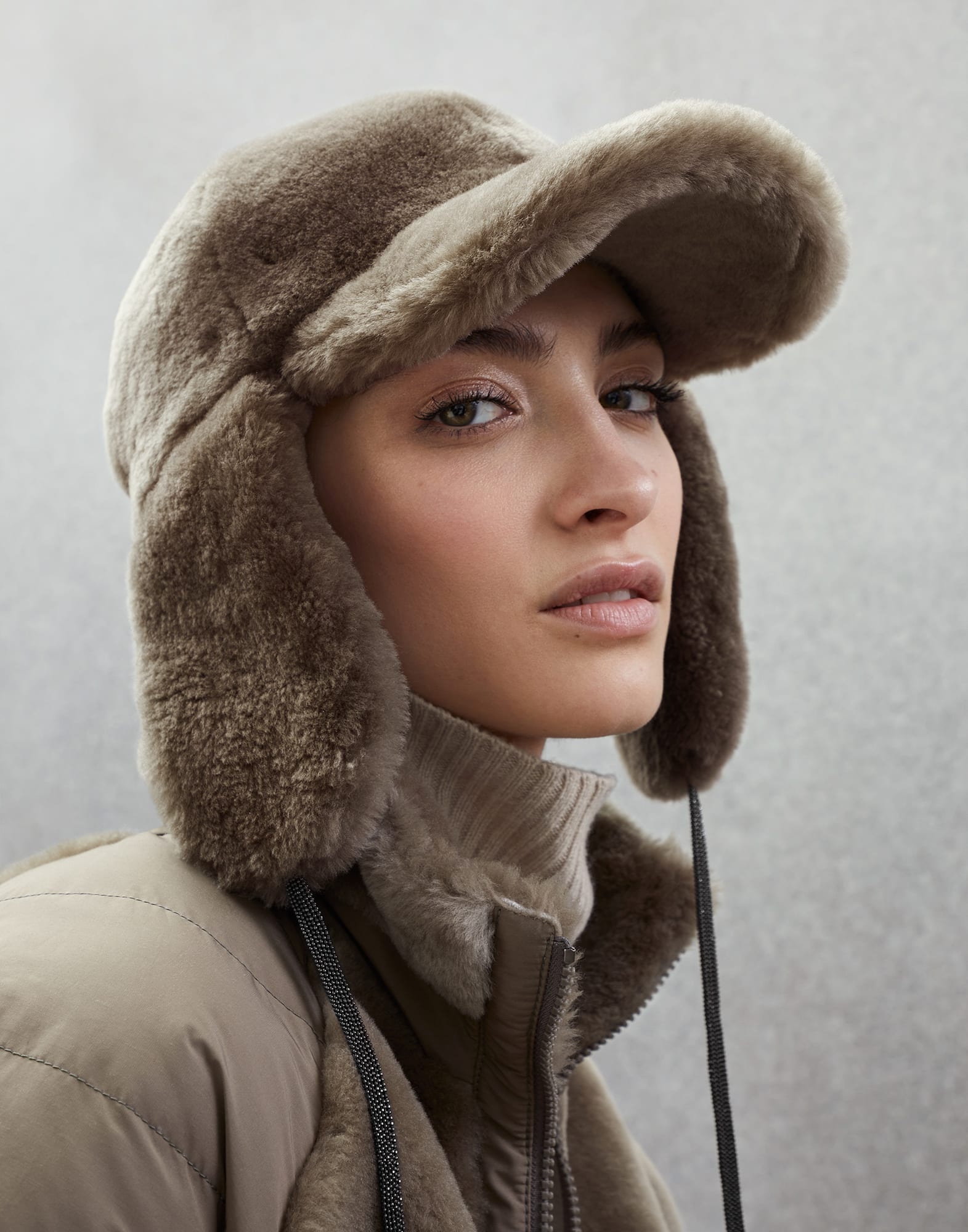 Shearling baseball cap with ear flaps and precious ties - 3