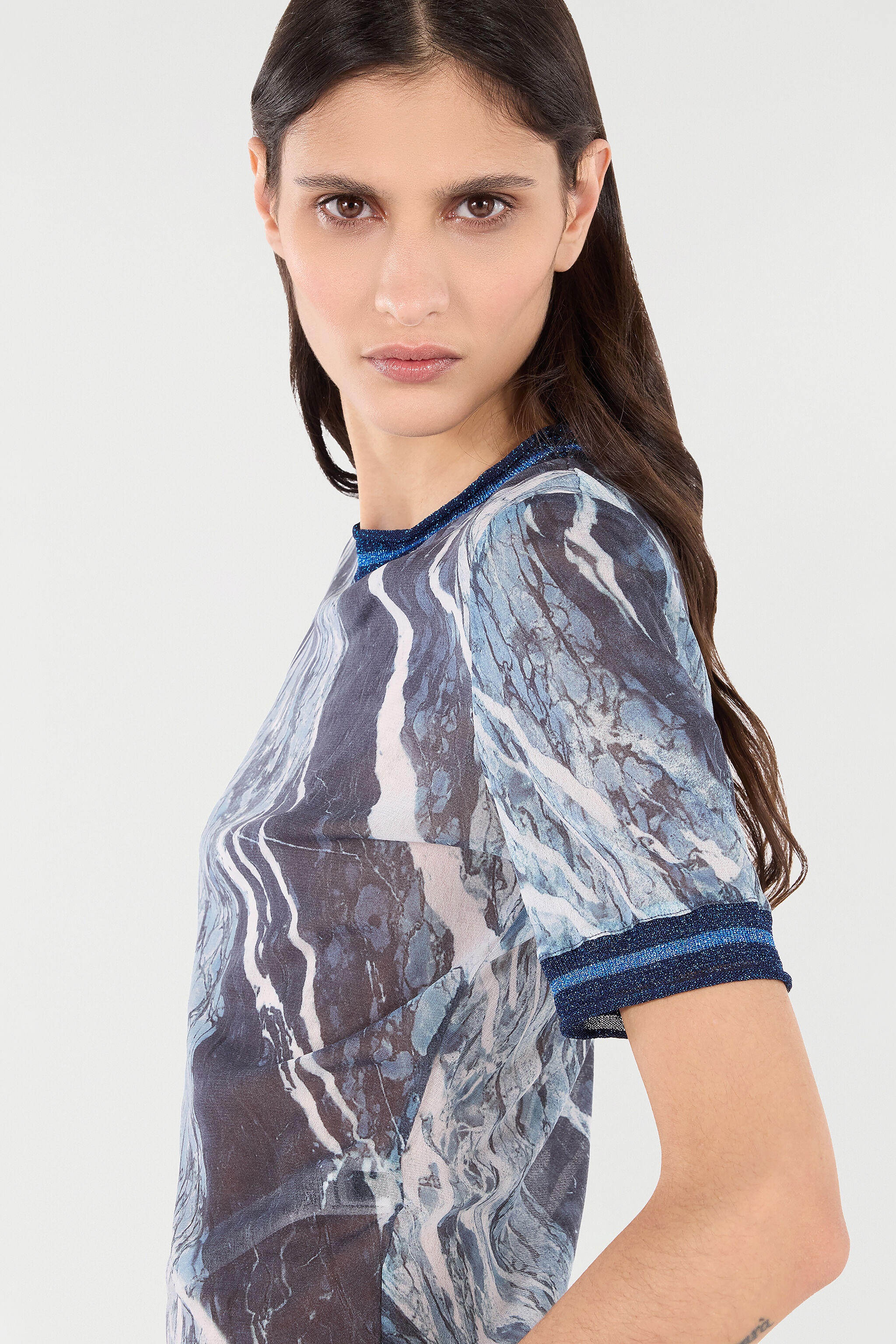 Marble-Print T-Shirt With Glittery Trims - 6