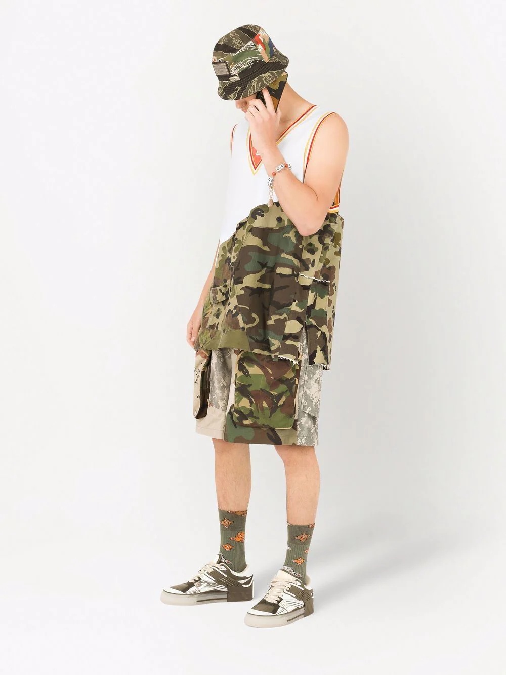 logo-print camouflage vest - 2