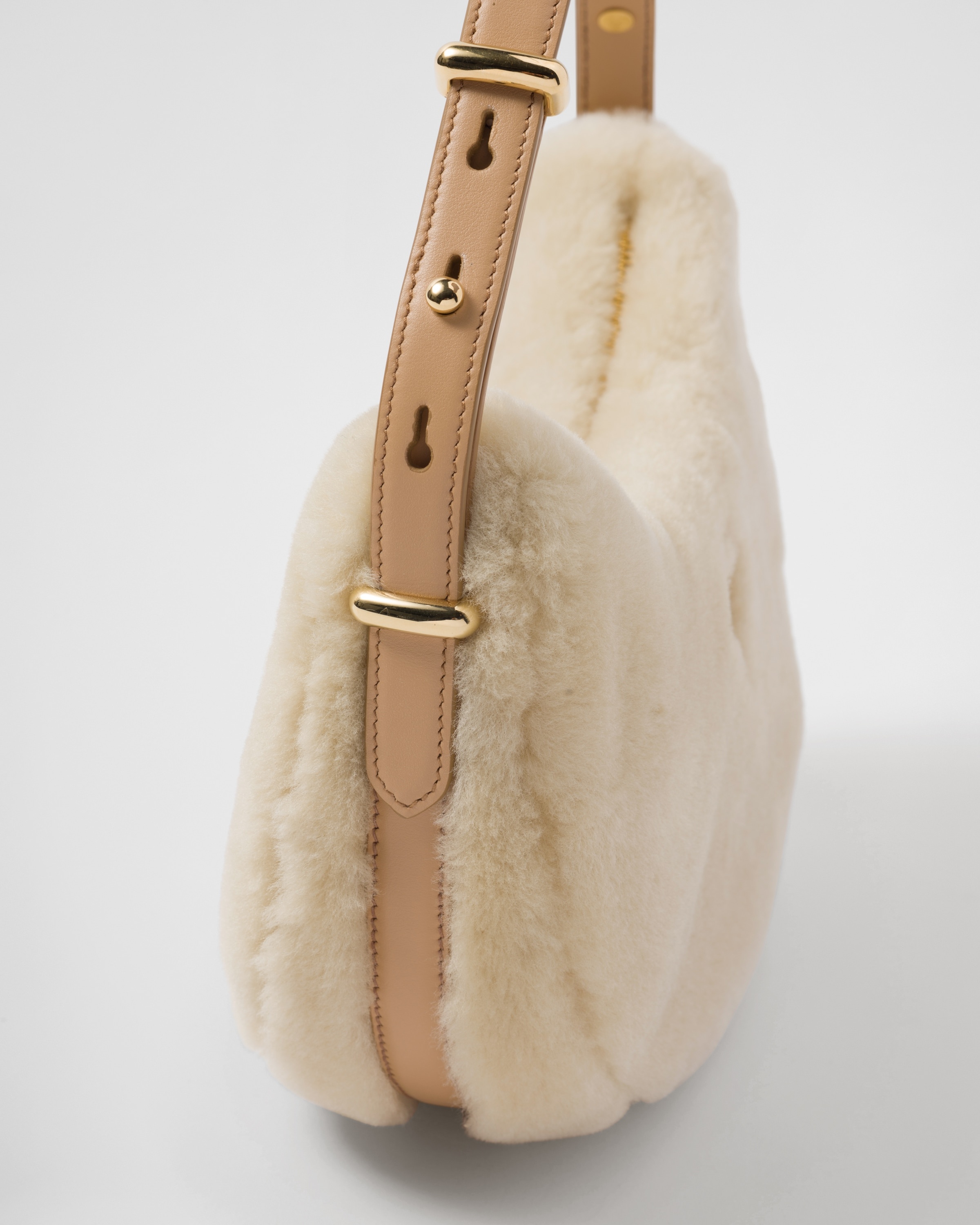 Prada Arqué shearling and leather shoulder bag - 7