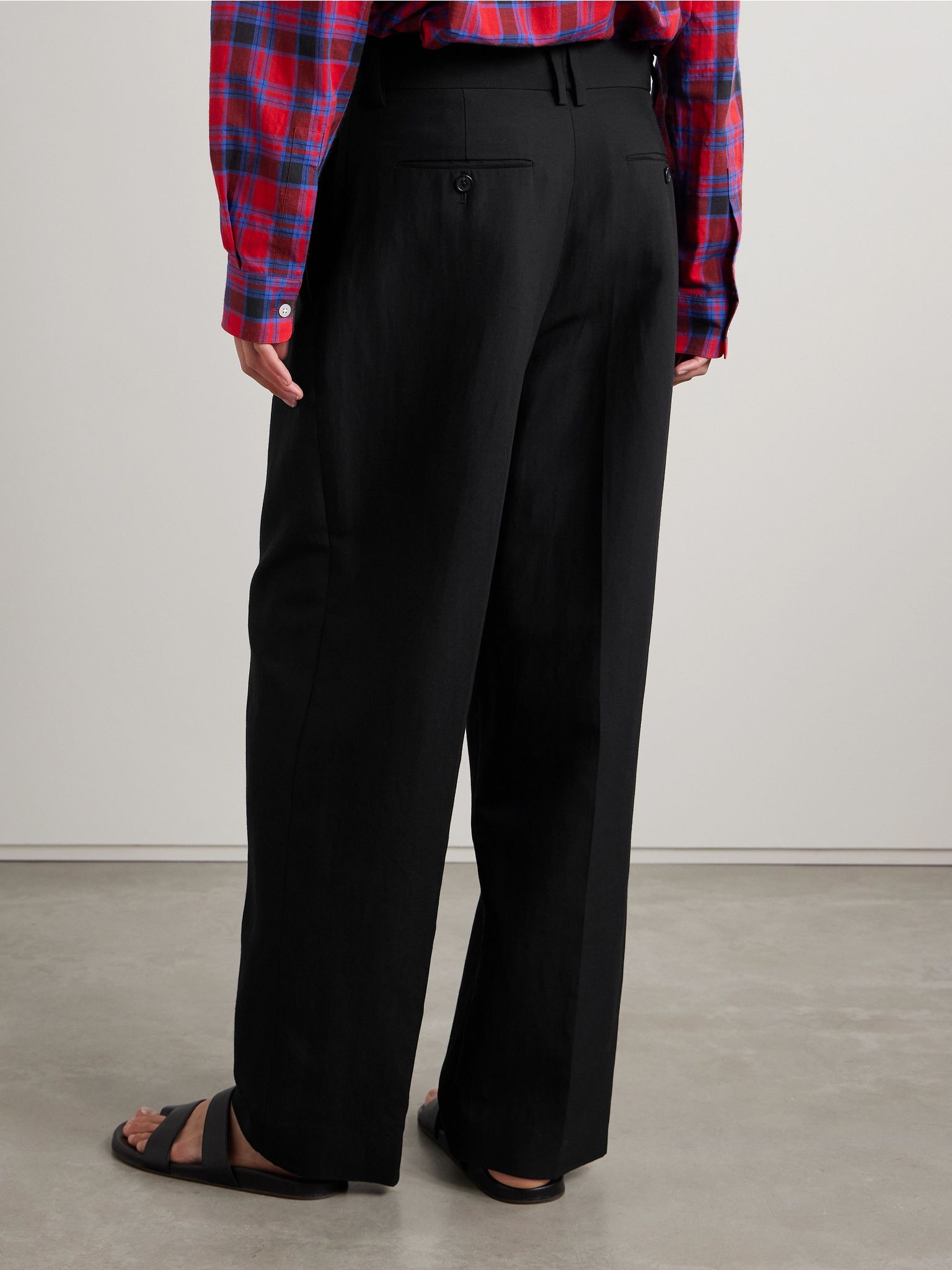 Lilas pleated wool-blend twill tapered pants Black - 4