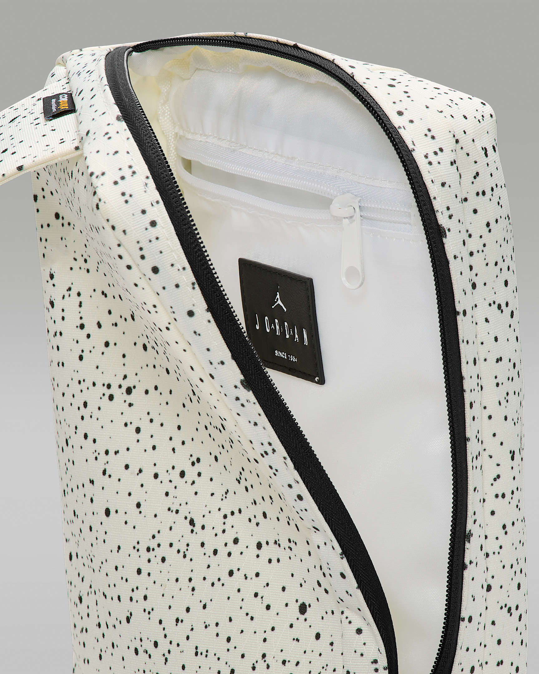 Jordan Collectors Crossbody Bag (3L) - 5
