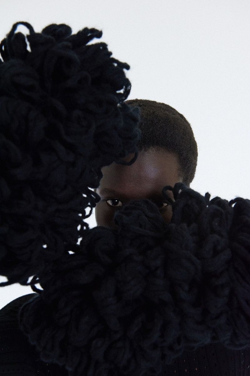 PERFORATED KNIT MAXI DRESS WITH THREADED CUFFS BLACK 7