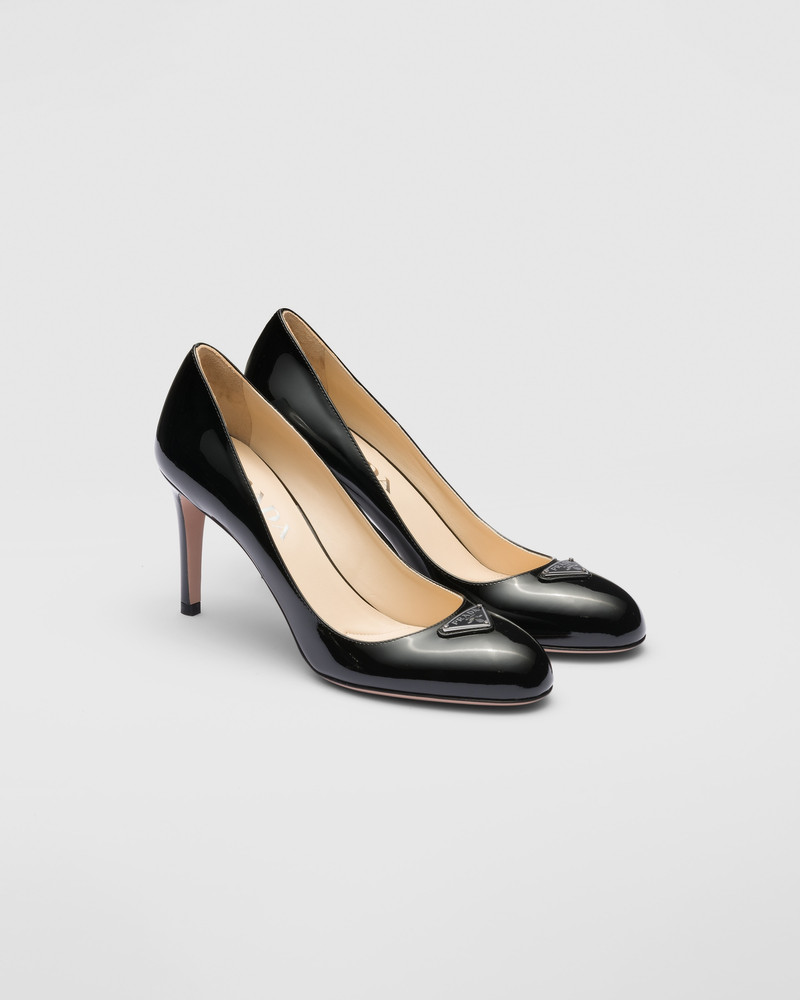 Patent leather pumps 1
