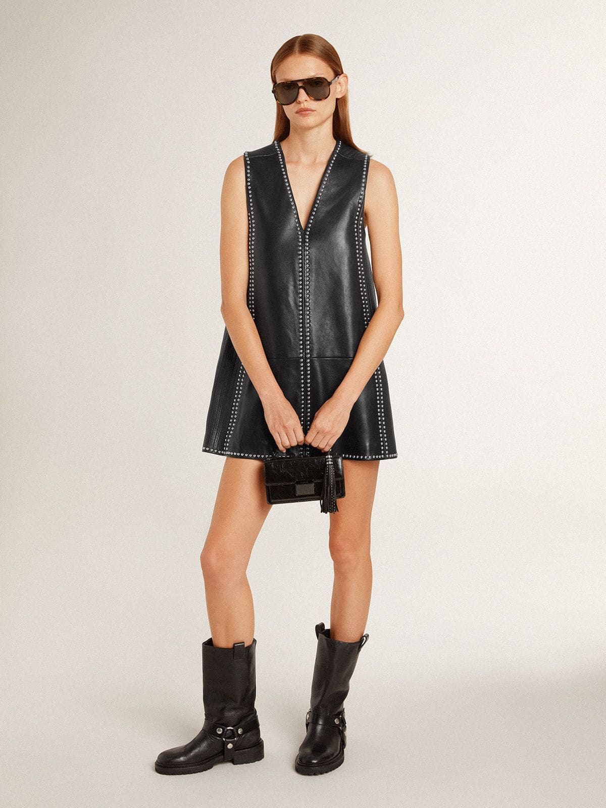 Charm in black nappa leather with studs and metal details - 2