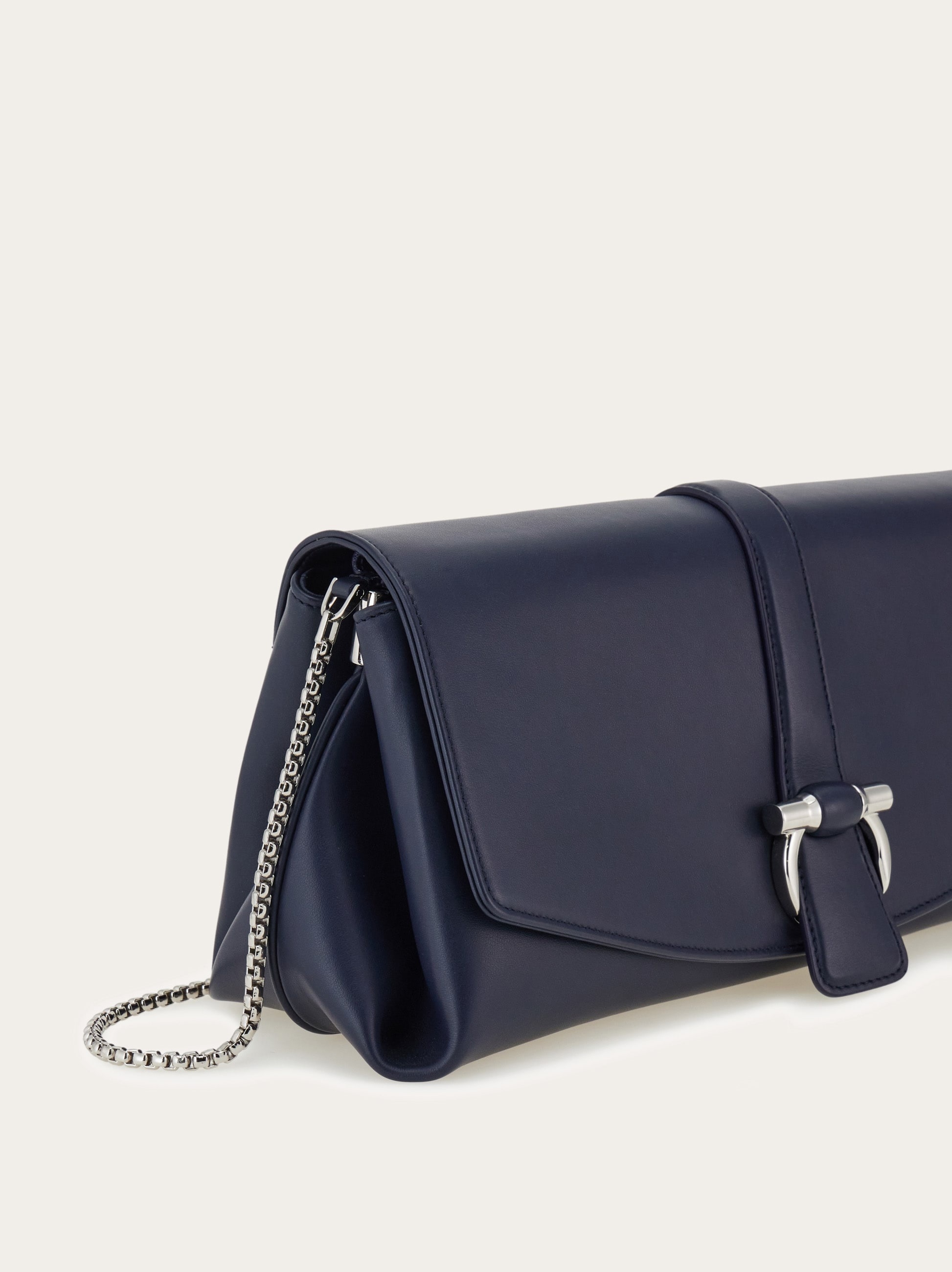 【FERRAGAMO】Front flap crossbody bag (S) Front flap crossbody bag (S) - Women | Ferragamo