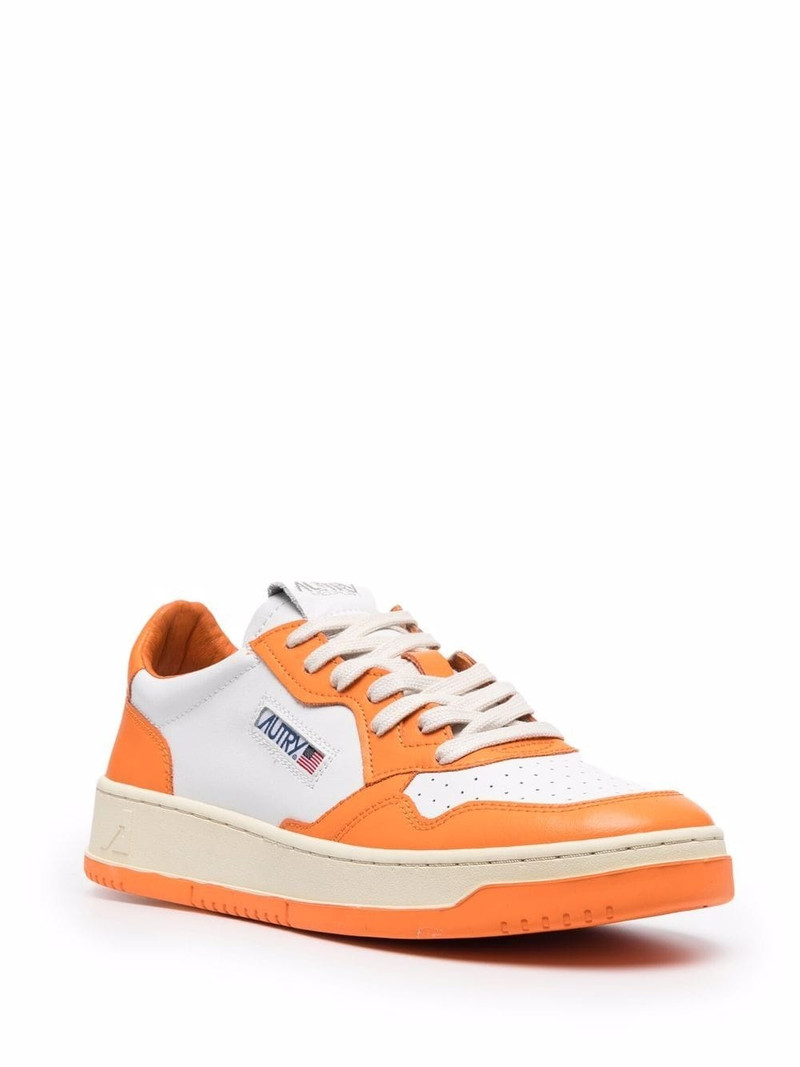 AUTRY Medalist 1 Low sneakers outlook