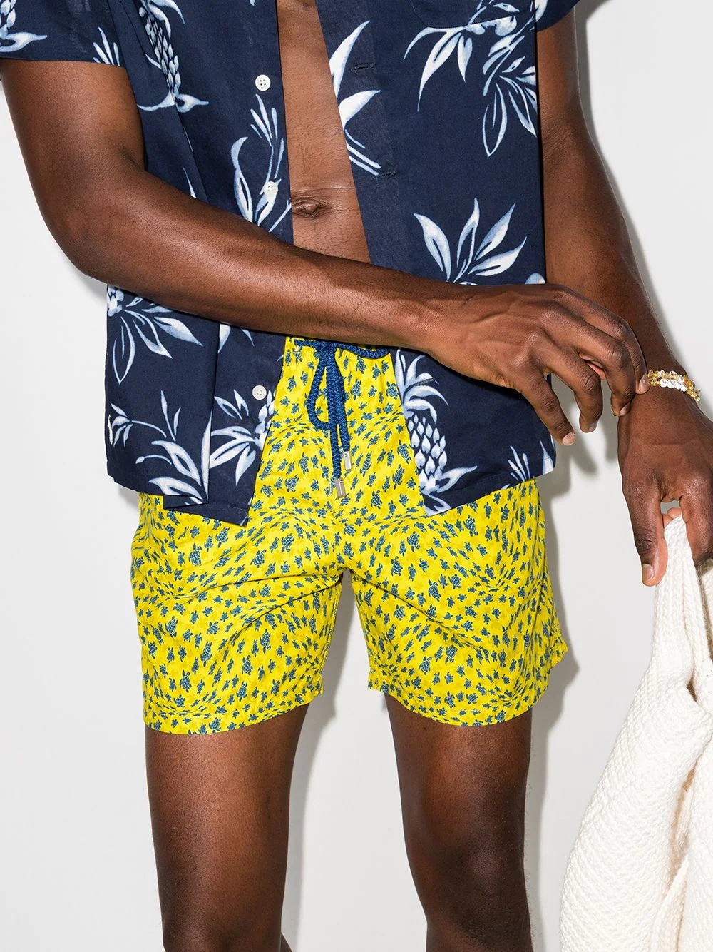 Moorea turtle-print swim shorts - 2