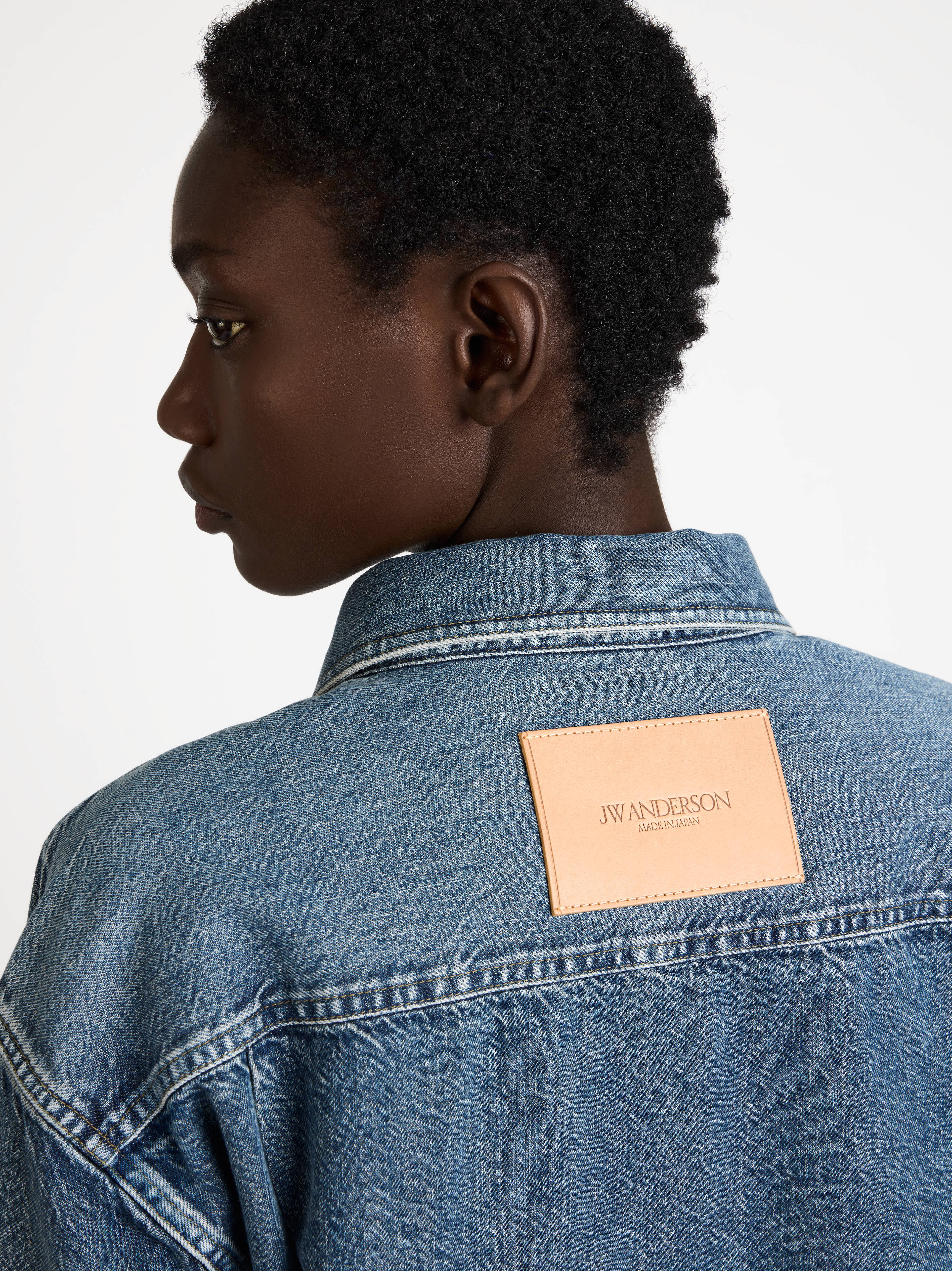 OVERSIZED DENIM SHIRT IN MID BLUE - 4