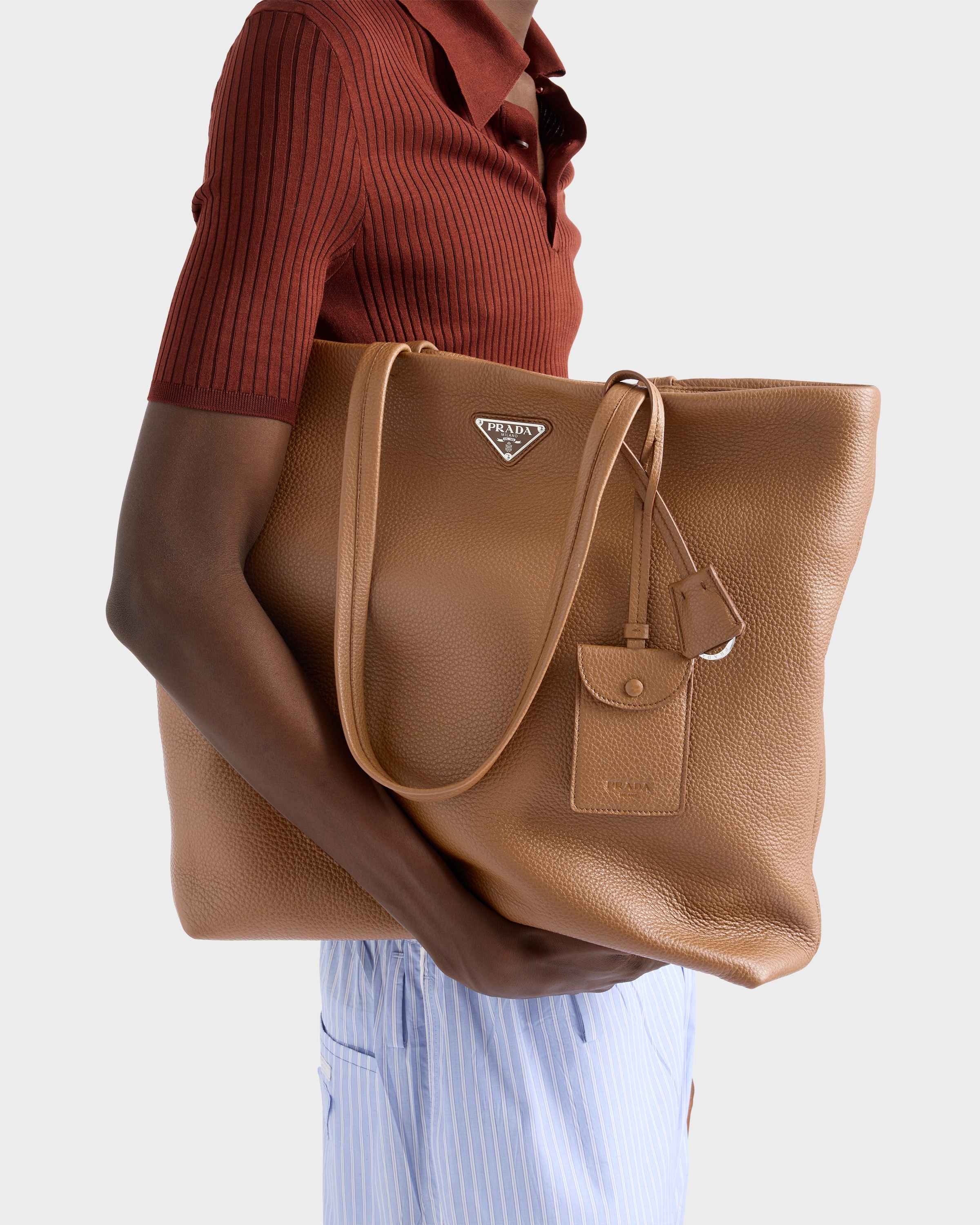 Leather tote - 7