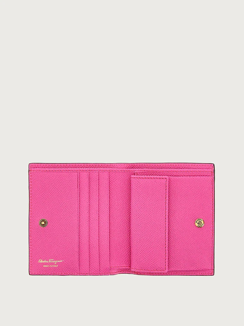 FERRAGAMO GANCINI COMPACT WALLET outlook