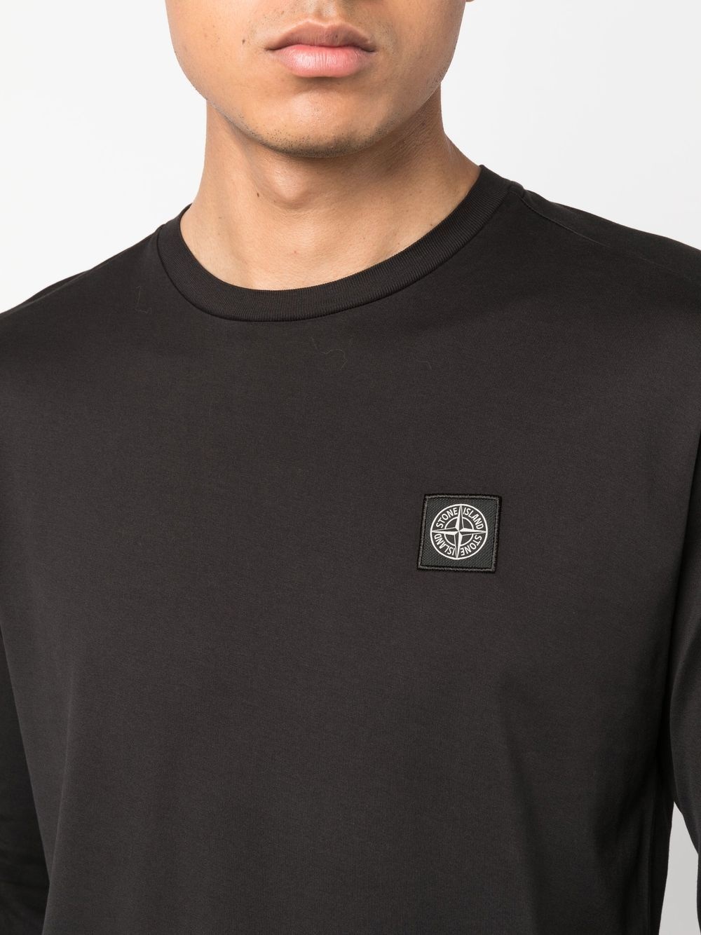 Compass logo-patch long-sleeve top - 5