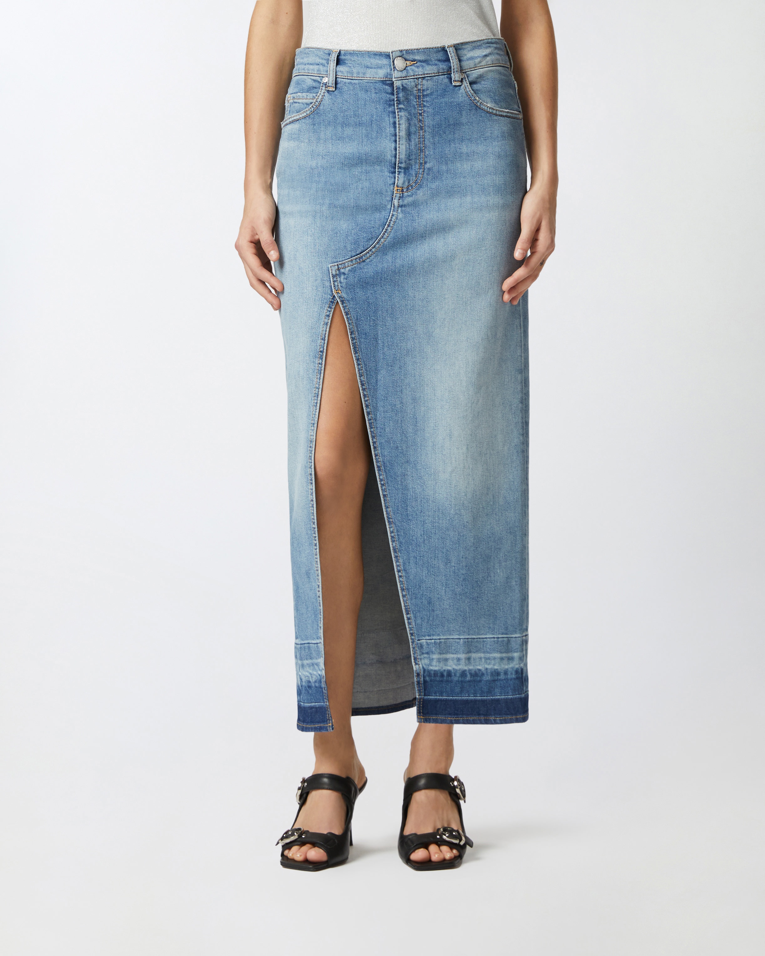 LONG SKIRT IN LIGHT DENIM WITH FRONT SLIT - 3