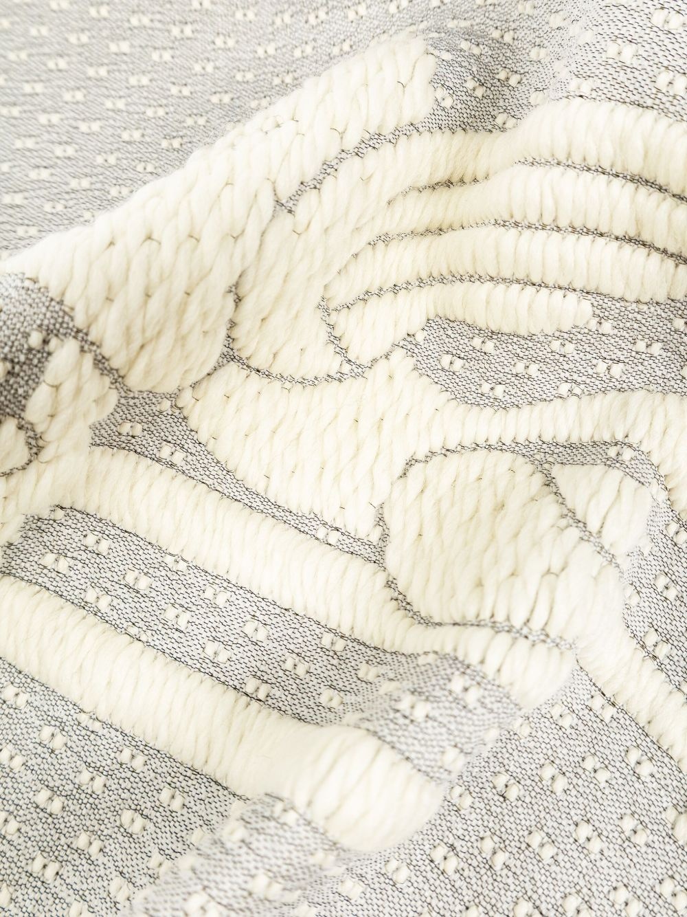 embroidered scarf - 3