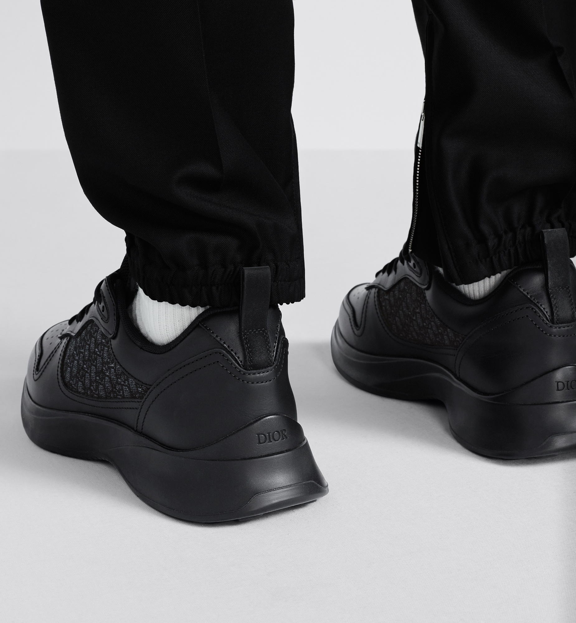 B25 Runner Sneaker - 3