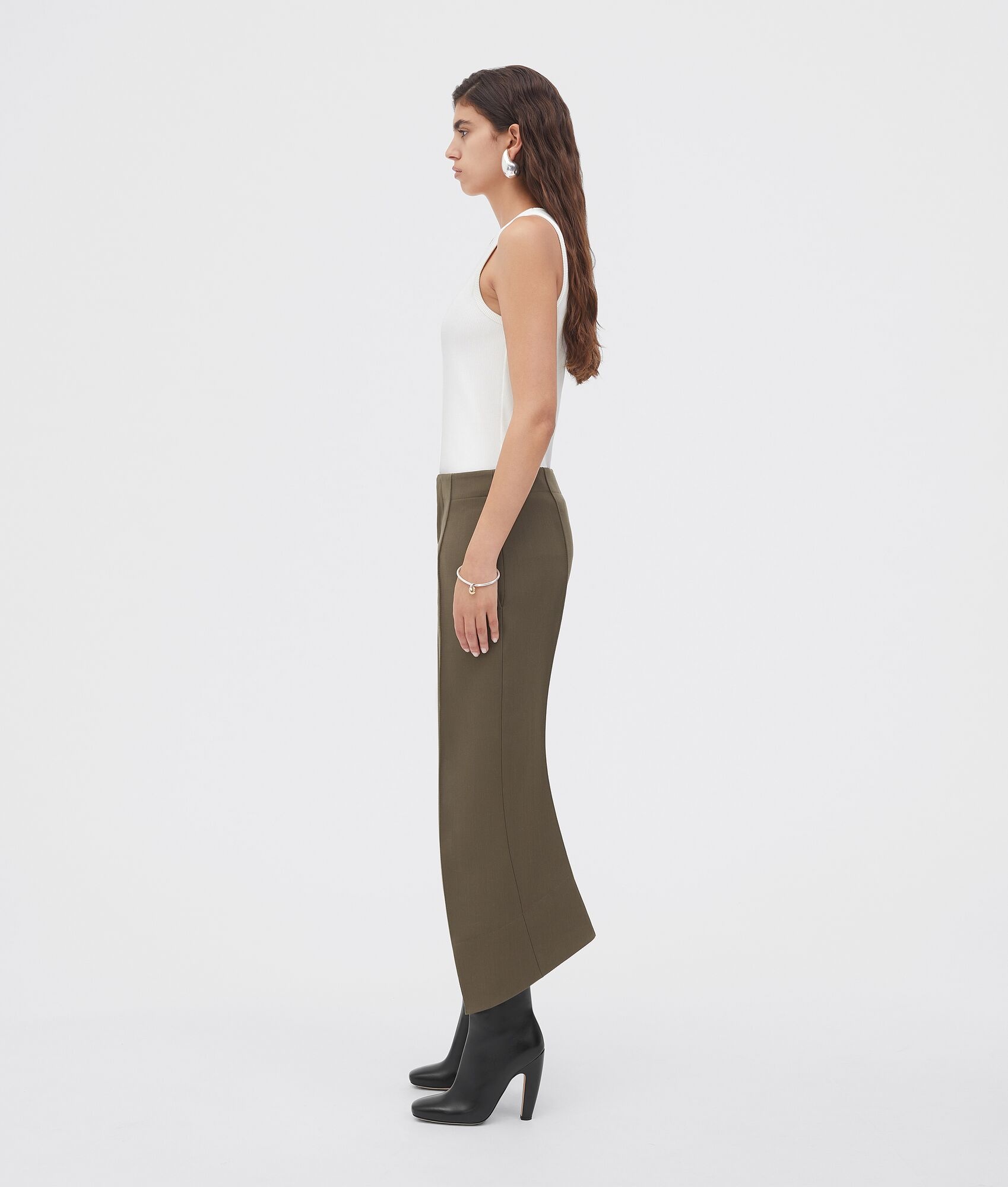 curved shape compact wool trousers - 2