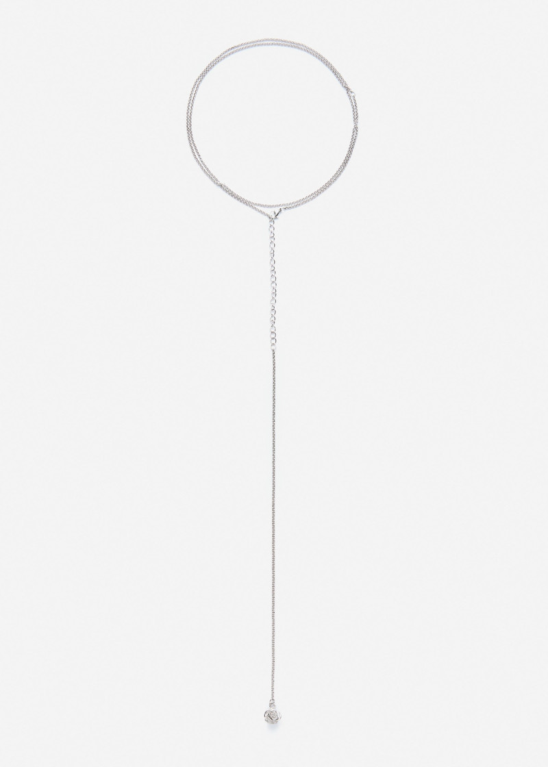 Rose charm necklace in silver 1