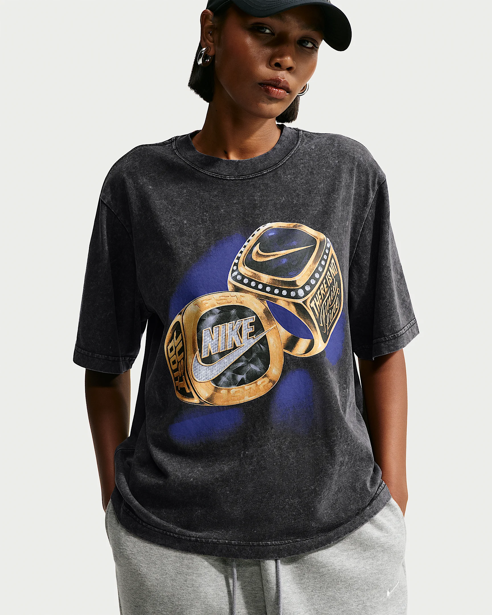 Nike Sportswear Classic Women's Boxy T-Shirt - 1