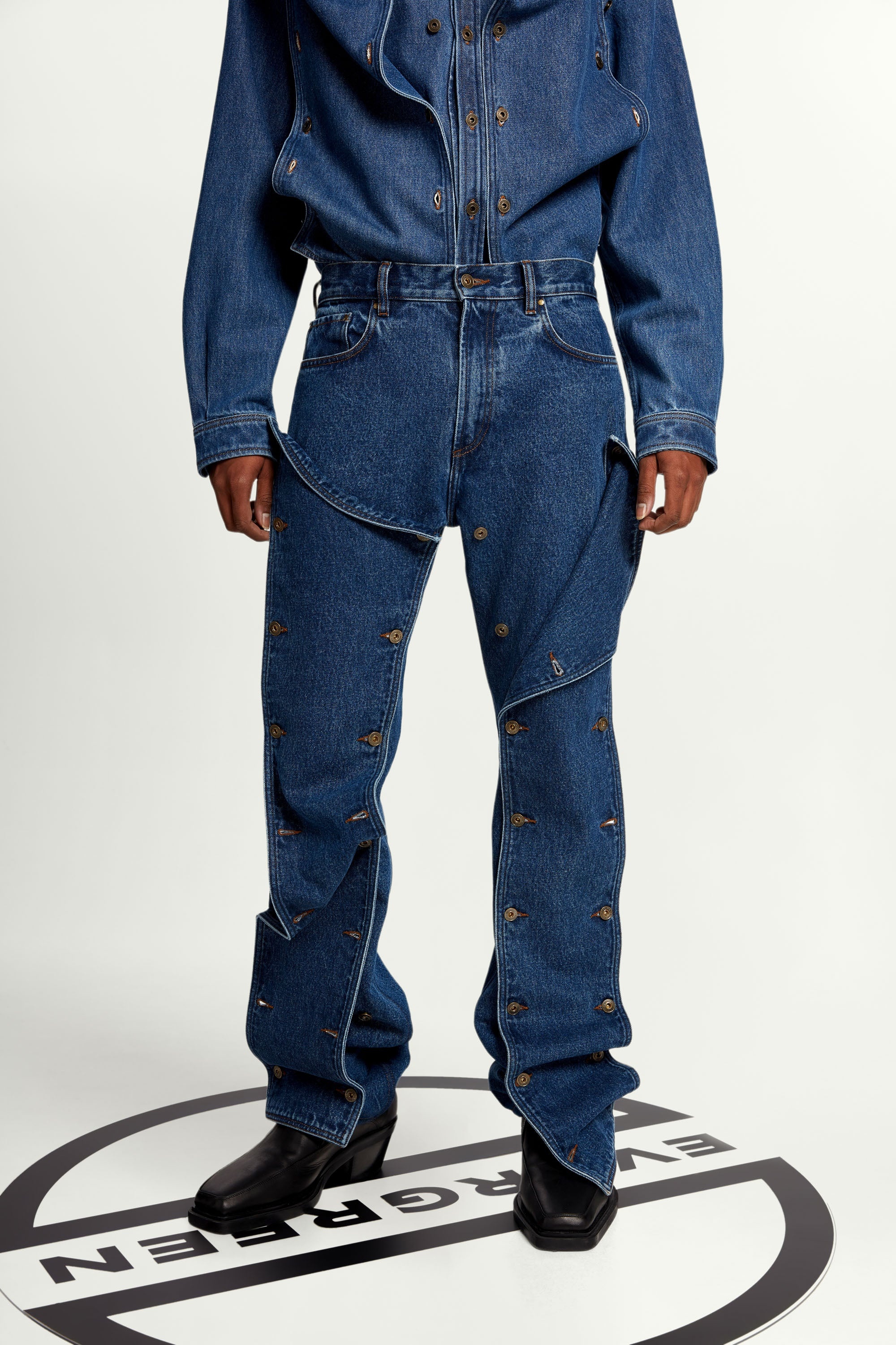 Classic Button Panel Jeans - 3