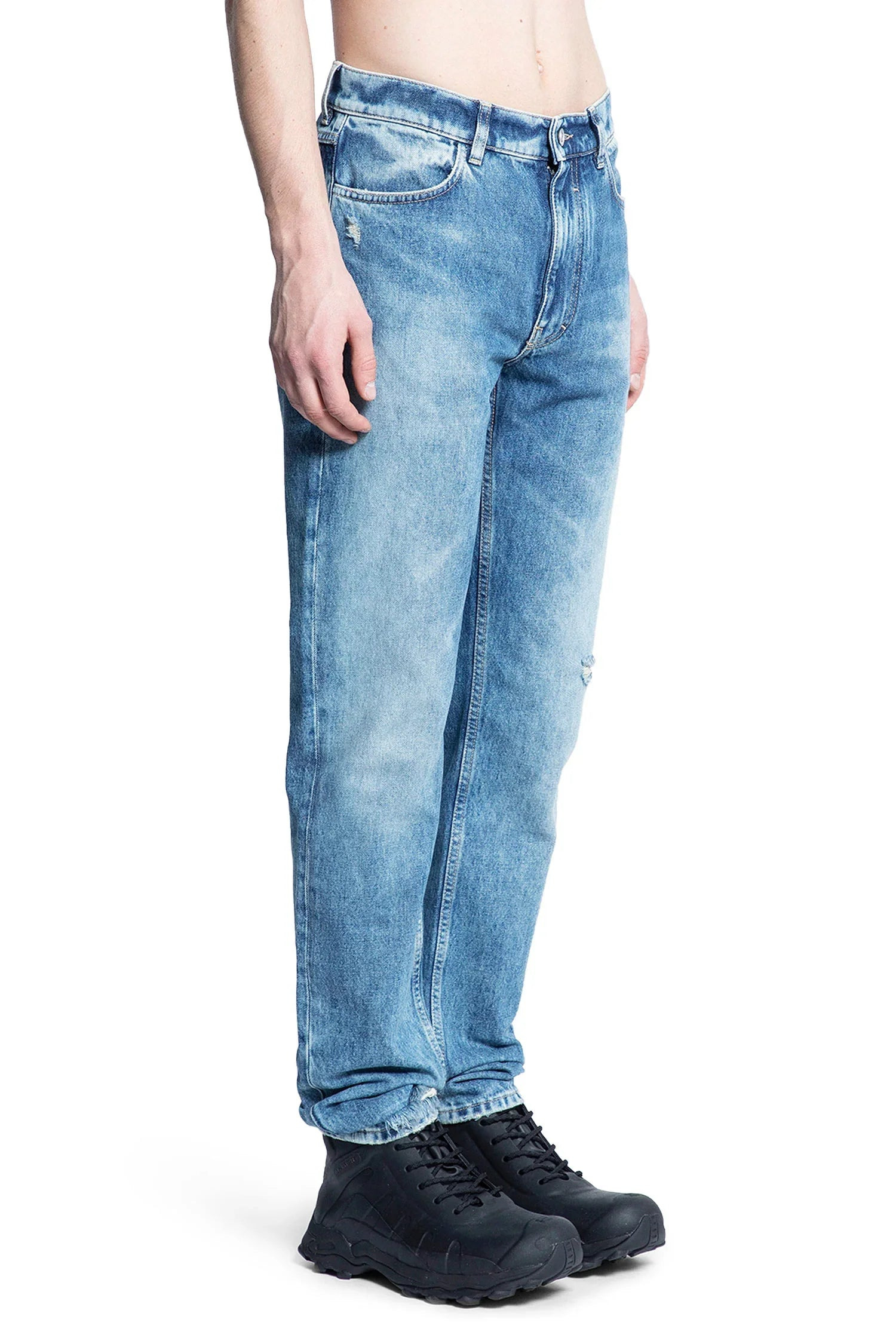 Distressed-5-Pocket-Slim-Fit-Jeans - 2