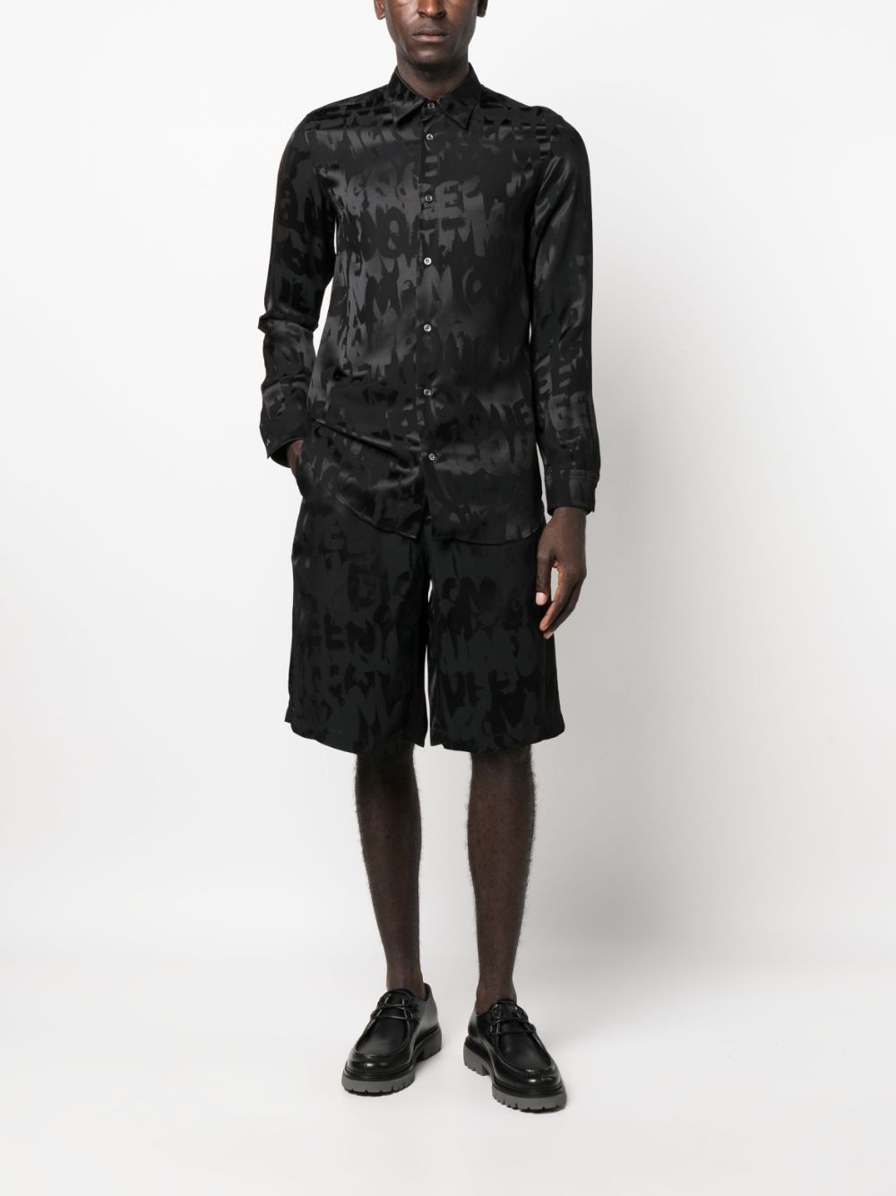 Graffiti logo-jacquard shorts - 2