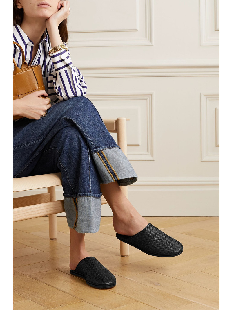 Bottega Veneta Intrecciato leather slippers Black outlook