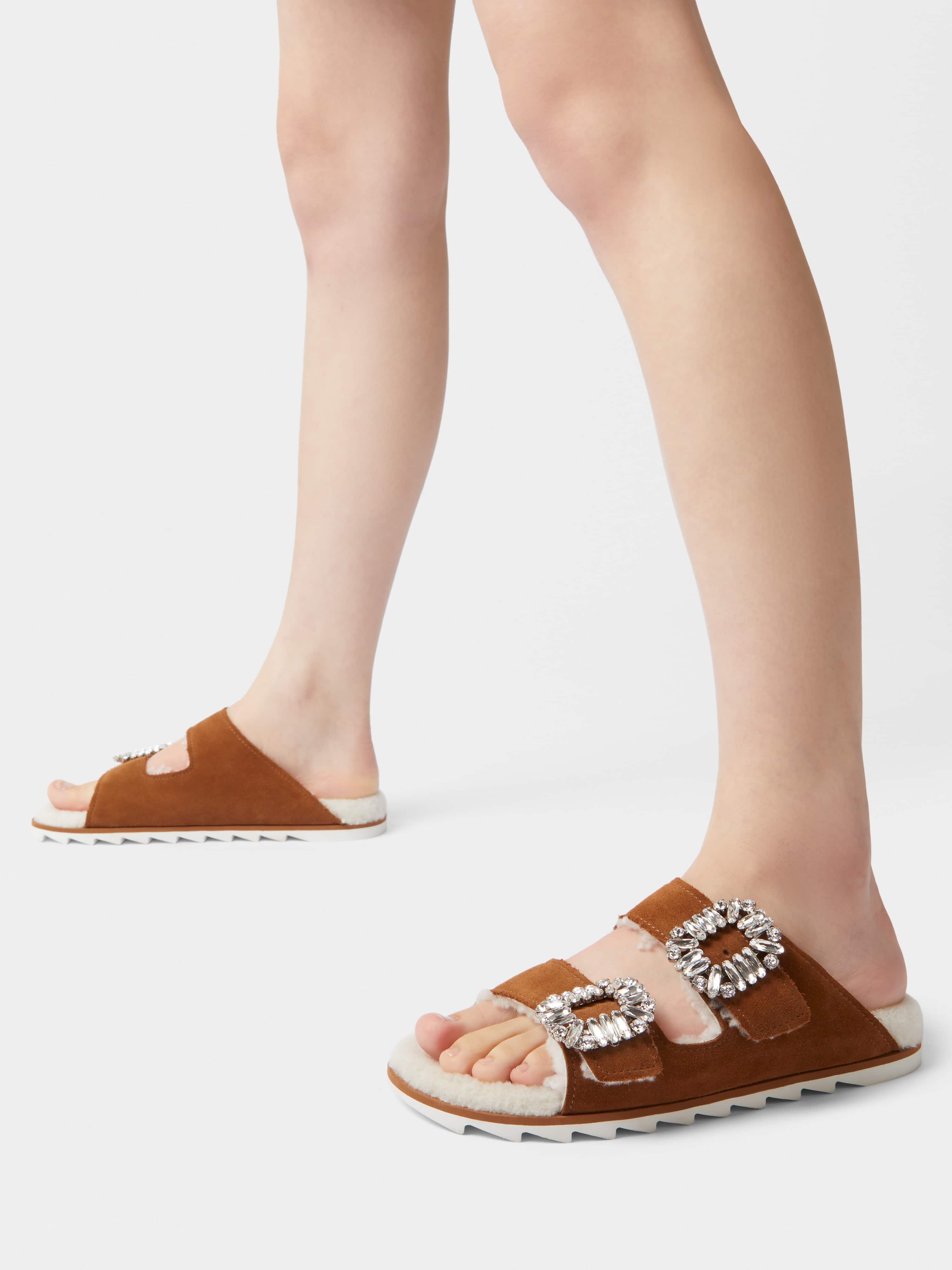 Slidy Viv' Fur Strass Buckle Mukes in Suede - 7