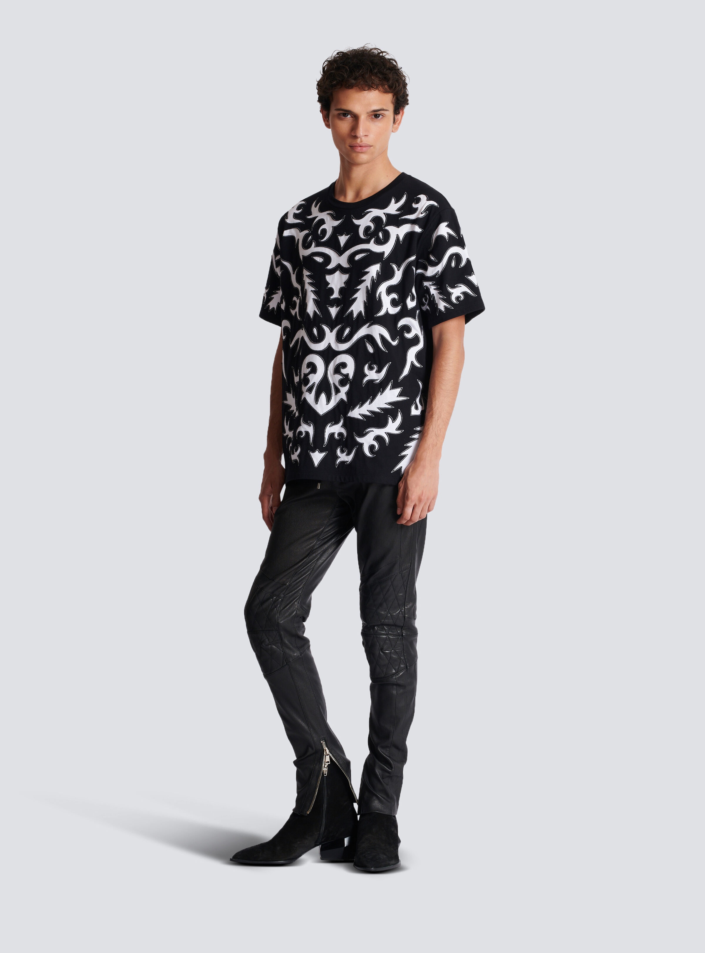 Oversized T-shirt with laser-cut Baroque print - 2