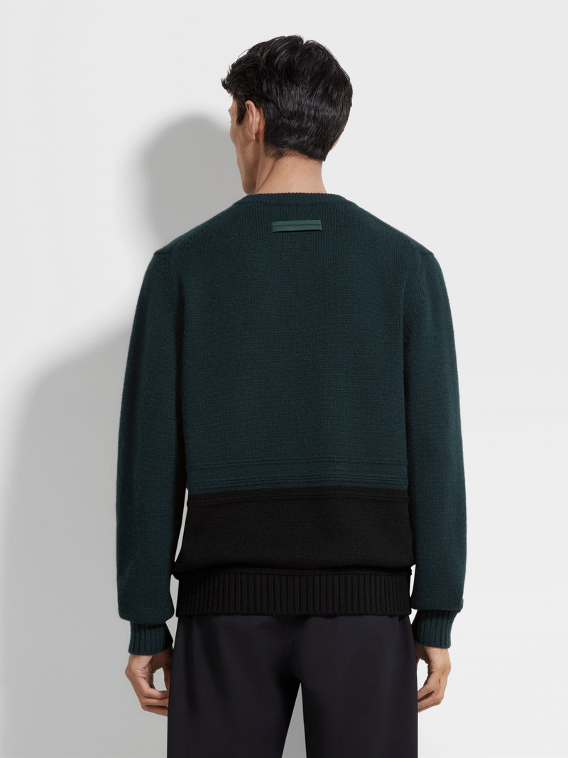DARK GREEN AND BLACK OASI CASHMERE CREWNECK 5