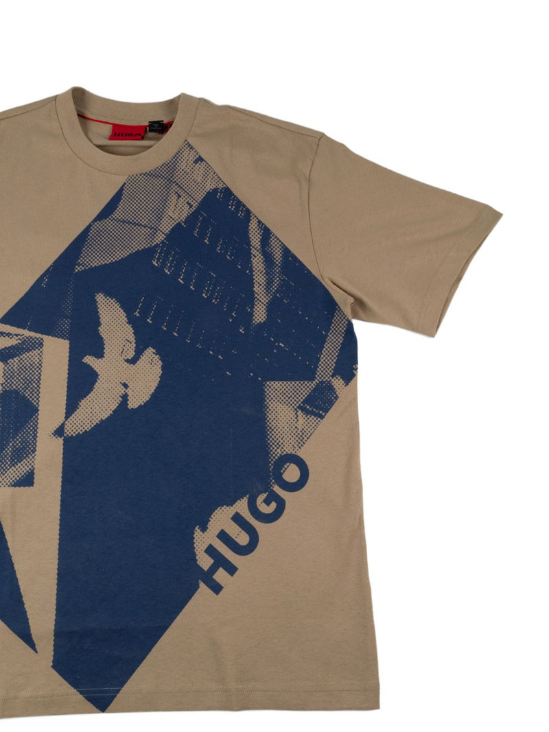 graphic T-shirt 3