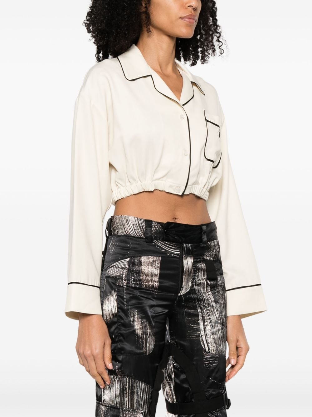 logo-embroidered satin-finish cropped shirt - 3