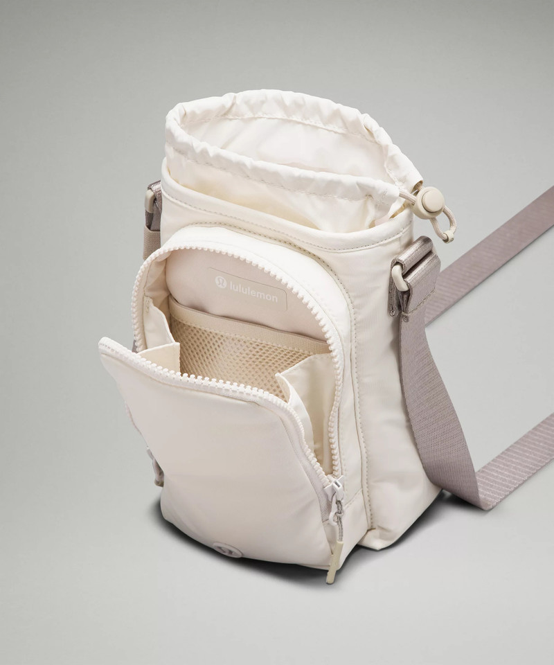 Water Bottle Crossbody with Front Pocket 2L 5