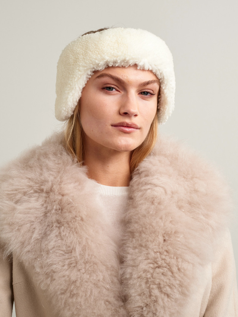 Yves Salomon Shearling Earmuffs outlook