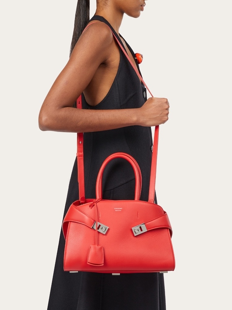 HUG HANDBAG (S) - 3
