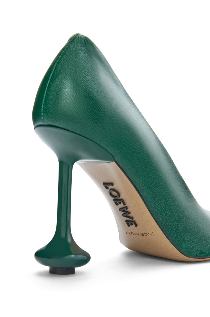 Toy pump in goatskin 5